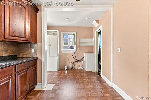 32440 Donnelly Street, Garden City, MI 48135