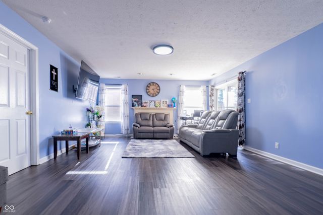 7060 Blankenship Avenue, Indianapolis, IN 46217