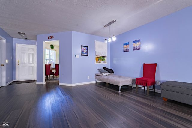 7060 Blankenship Avenue, Indianapolis, IN 46217