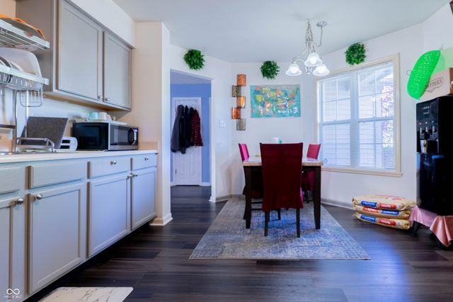 7060 Blankenship Avenue, Indianapolis, IN 46217