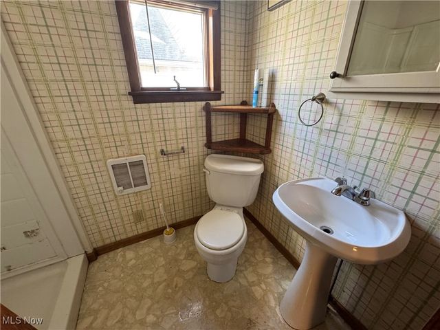 707 4th Street, Brilliant, OH 43913