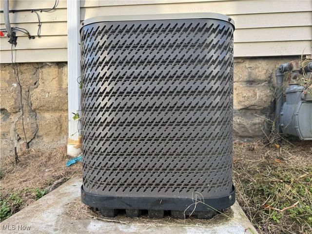 707 4th Street, Brilliant, OH 43913