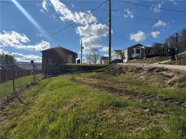 707 4th Street, Brilliant, OH 43913