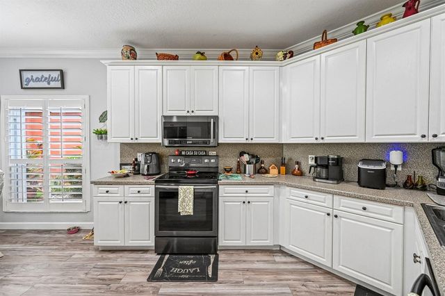 9853 SW EASTBROOK Circle, Port St. Lucie, FL 34987