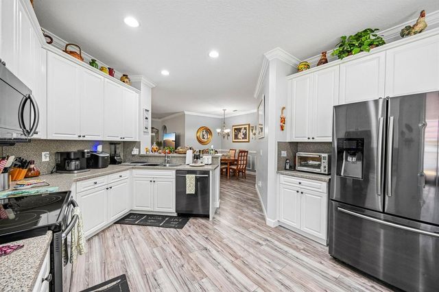 9853 SW EASTBROOK Circle, Port St. Lucie, FL 34987