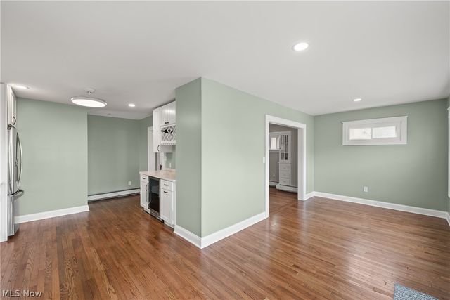 2126 Elbur Avenue, Lakewood, OH 44107