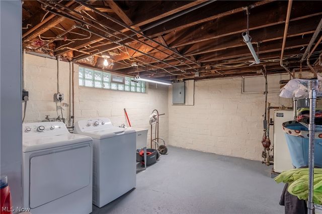 2126 Elbur Avenue, Lakewood, OH 44107