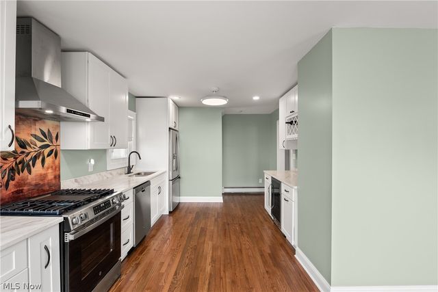 2126 Elbur Avenue, Lakewood, OH 44107