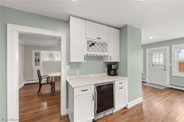 2126 Elbur Avenue, Lakewood, OH 44107