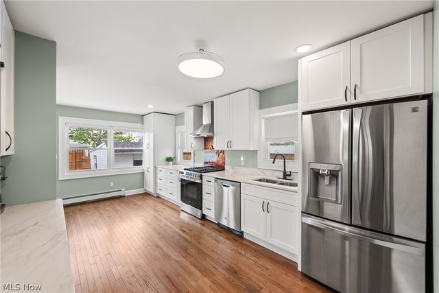 2126 Elbur Avenue, Lakewood, OH 44107