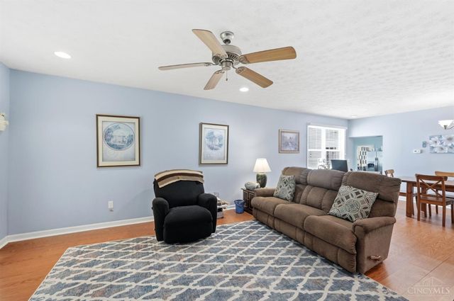 2022 Brell Drive, Middletown, OH 45042