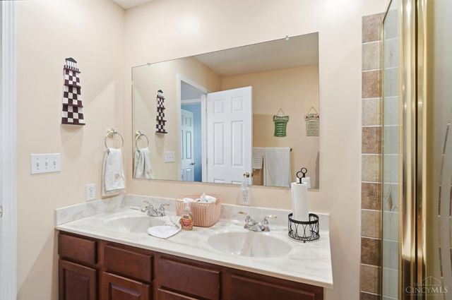 2022 Brell Drive, Middletown, OH 45042