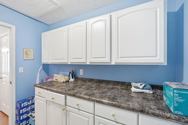 2022 Brell Drive, Middletown, OH 45042