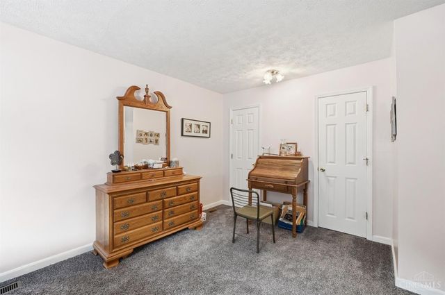 2022 Brell Drive, Middletown, OH 45042