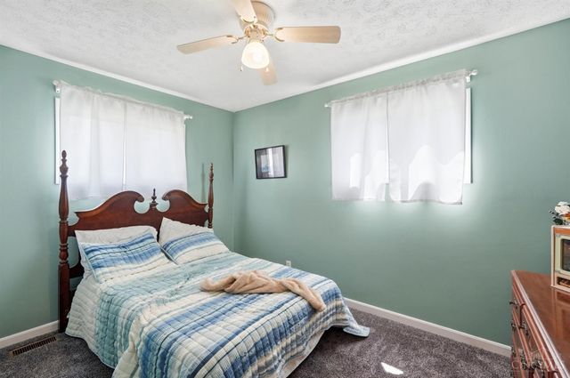 2022 Brell Drive, Middletown, OH 45042