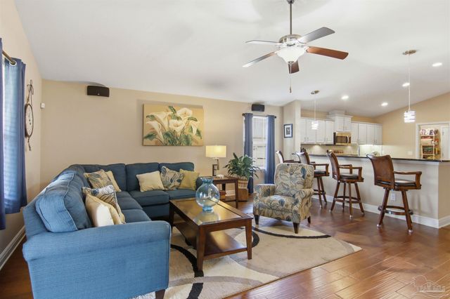 5808 Dunridge Dr, Pace, FL 32571