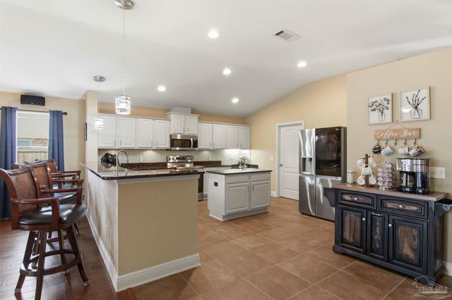 5808 Dunridge Dr, Pace, FL 32571