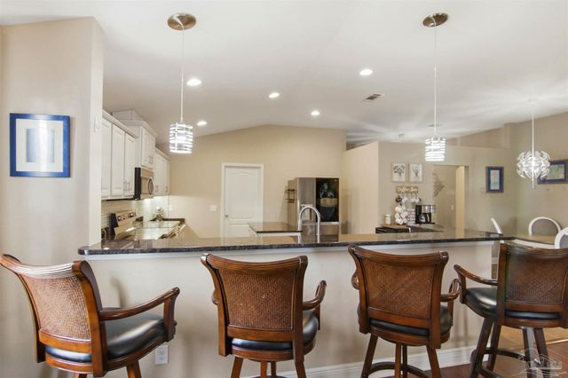 5808 Dunridge Dr, Pace, FL 32571