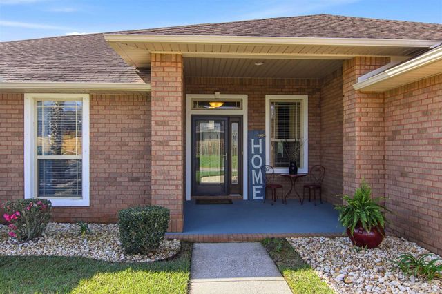 5808 Dunridge Dr, Pace, FL 32571