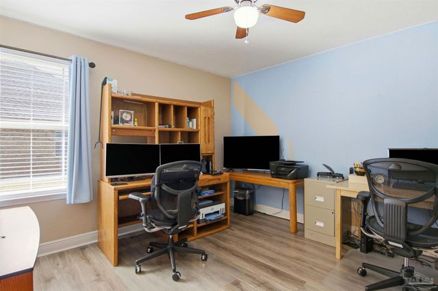 5808 Dunridge Dr, Pace, FL 32571