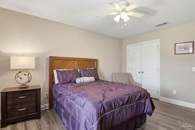 5808 Dunridge Dr, Pace, FL 32571