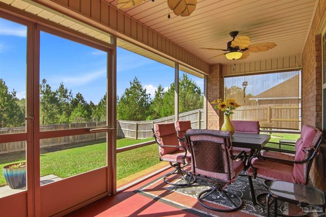 5808 Dunridge Dr, Pace, FL 32571