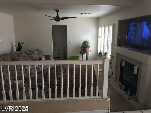 8769 Country View Avenue, Las Vegas, NV 89129