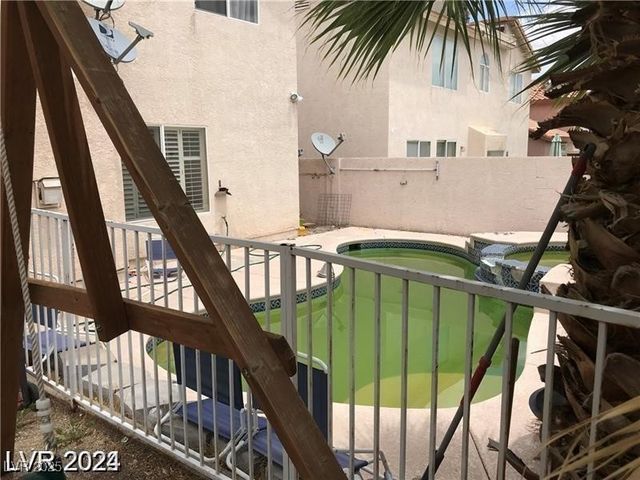 8769 Country View Avenue, Las Vegas, NV 89129