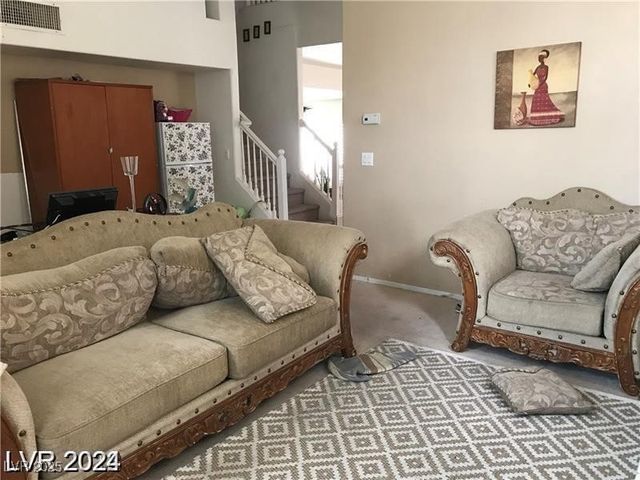 8769 Country View Avenue, Las Vegas, NV 89129