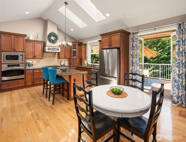2312 NE Solar View Court, Poulsbo, WA 98370