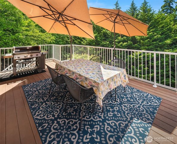 2312 NE Solar View Court, Poulsbo, WA 98370
