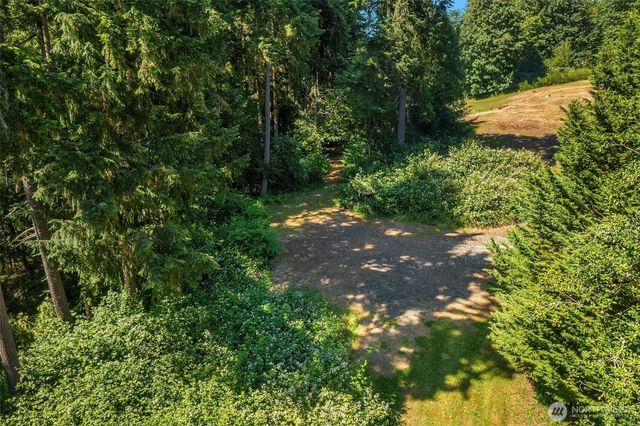 2312 NE Solar View Court, Poulsbo, WA 98370