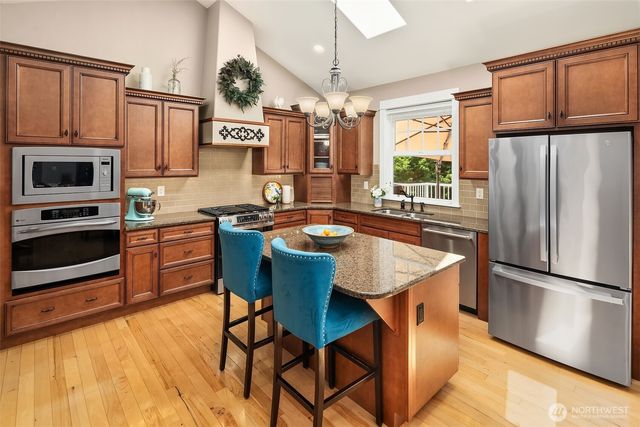 2312 NE Solar View Court, Poulsbo, WA 98370