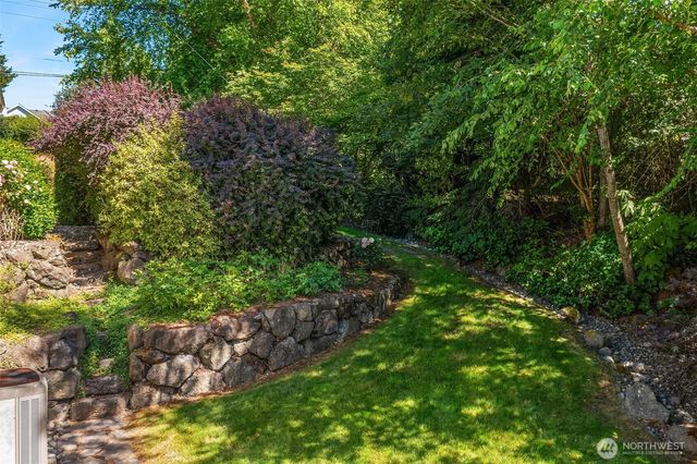 2312 NE Solar View Court, Poulsbo, WA 98370