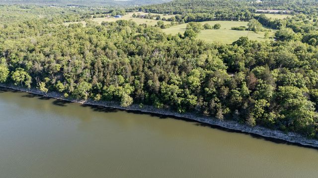 18679 Private Road 2261, Eagle Rock, MO 65641