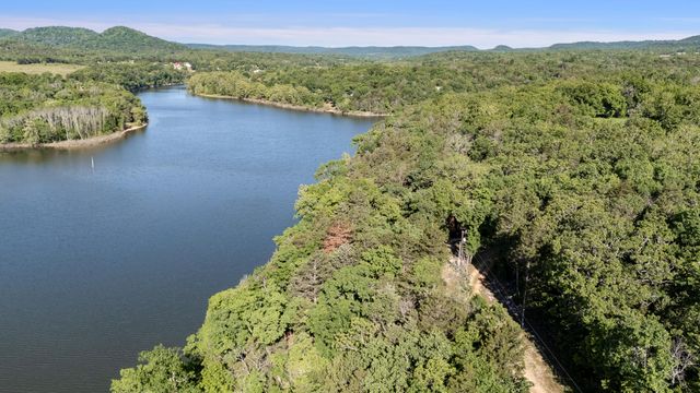 18679 Private Road 2261, Eagle Rock, MO 65641