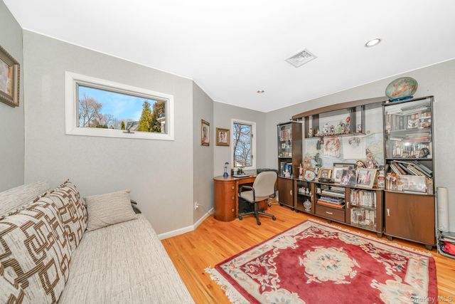 140 Atlantic Avenue 419, Oceanside, NY 11572