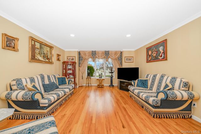 140 Atlantic Avenue 419, Oceanside, NY 11572