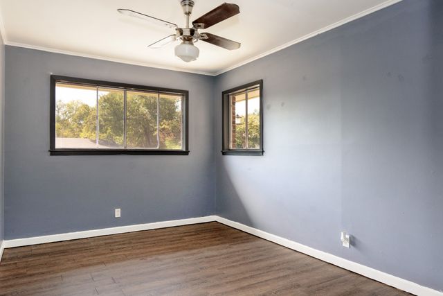 1442 W Water Street, Weatherford, TX 76086