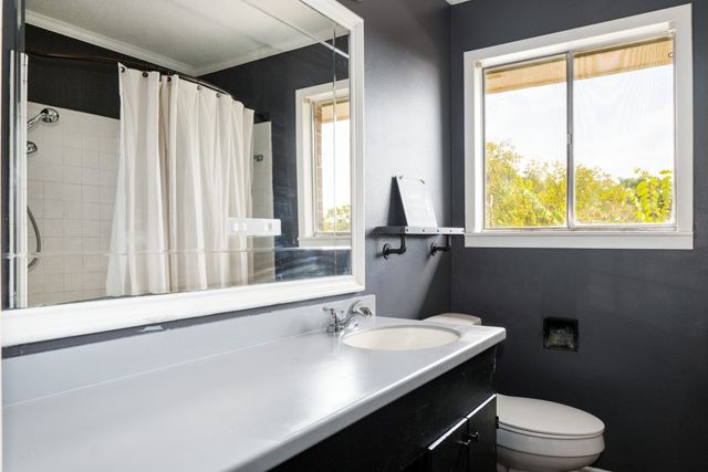 1442 W Water Street, Weatherford, TX 76086