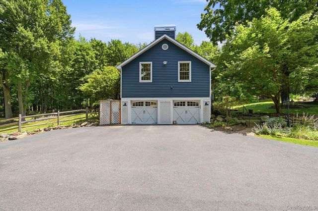 8 Sills Court, Warwick, NY 10990