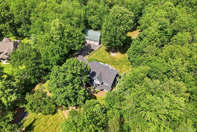 8 Sills Court, Warwick, NY 10990