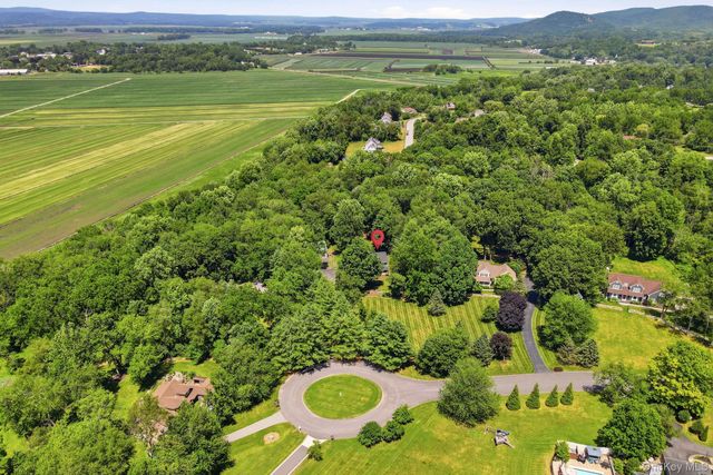 8 Sills Court, Warwick, NY 10990