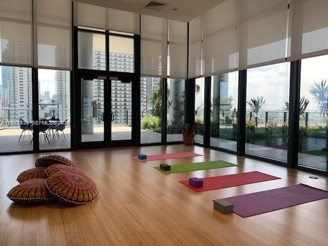 1600 NE 1st Ave 3319, Miami, FL 33132