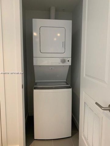 1600 NE 1st Ave 3319, Miami, FL 33132