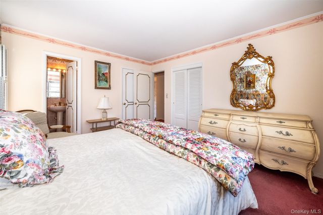 285 Stuart Drive, New Rochelle, NY 10804