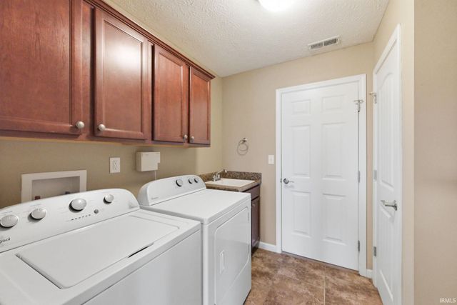 3536 Alysheba Drive, West Lafayette, IN 47906