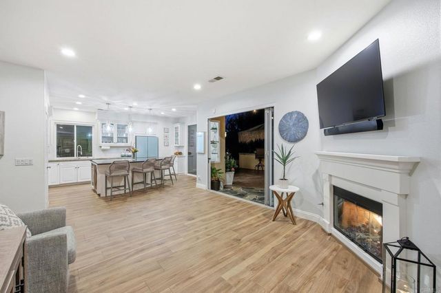 3593 Granite Court, Carlsbad, CA 92010