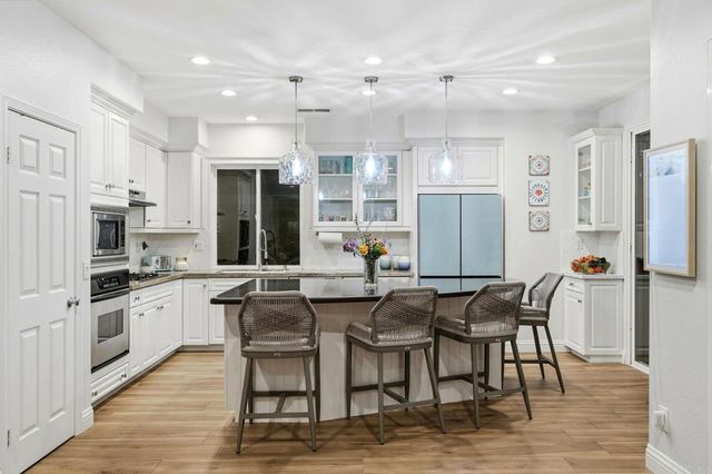 3593 Granite Court, Carlsbad, CA 92010