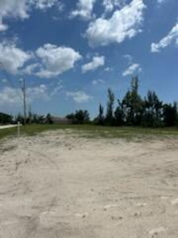 2134 NW 23rd Avenue, Cape Coral, FL 33993